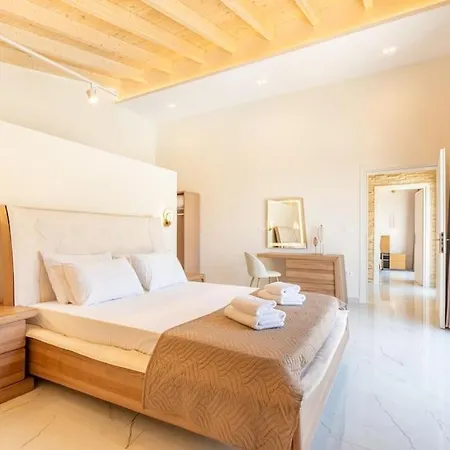 Villa Vasillis-heated Swimming Pool With Infinity View Vitalades