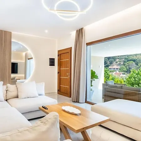Vasillis-heated Swimming Pool With Infinity View Villa Vitalades